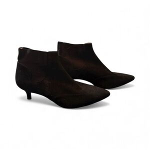 🔥 Naturalizer Black Suede Ankle Boots – Size 39 – Kitten Heel Chic 🔥